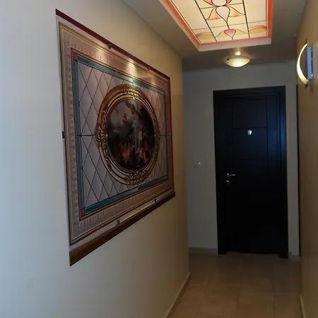מלון Prigipikon And Sofites 2*