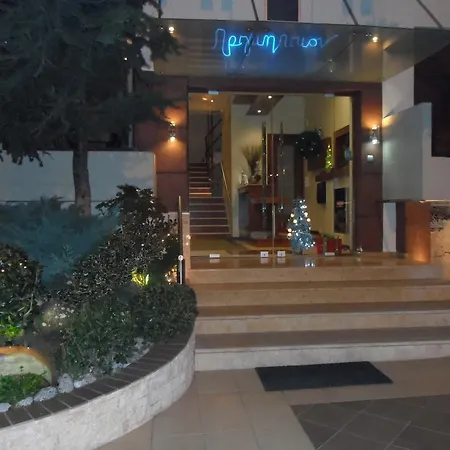 מלון Prigipikon And Sofites 2*