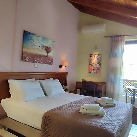 Prigipikon And Sofites 2*