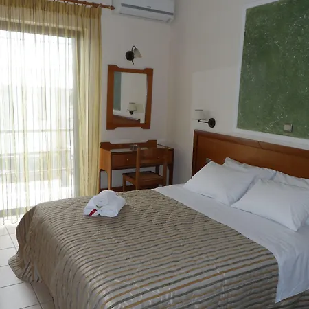 Hotel Prigipikon And Sofites Loutra Ipatis